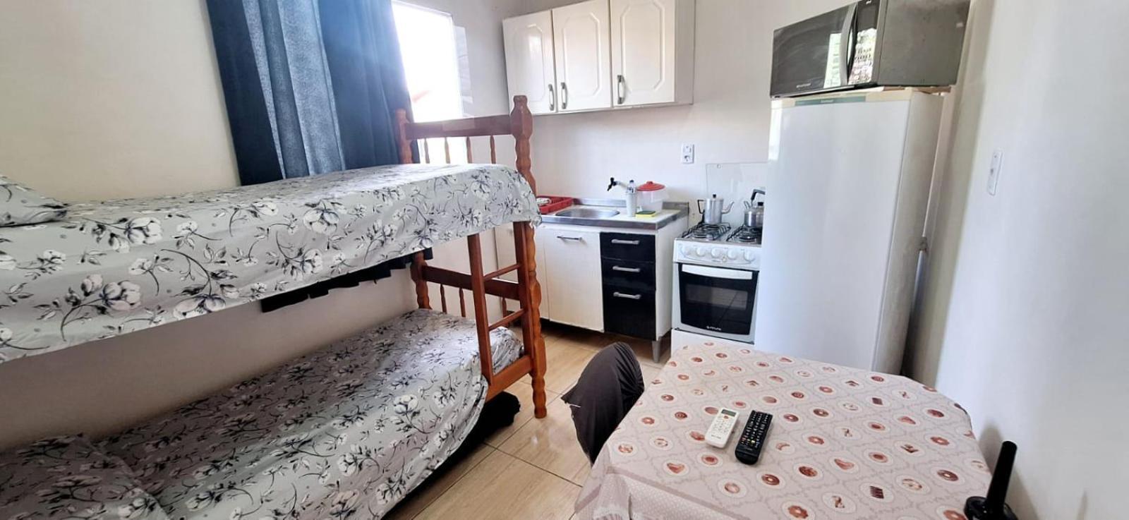 Kitnet S1 Em Torres-Rs - Na Mais Bela Praia Gaucha - Cozinha - Banheiro - Ar Condicionado - Tv E Wi-Fi - Estacionamento - Anfitria Superhost No Bnb Экстерьер фото